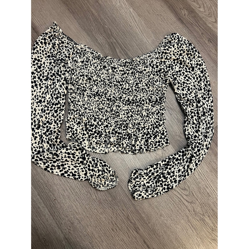 Urban Outfitters Smocked Off Shoulder Animal Print Crop Top Long Sleeve XS Black